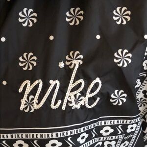 Nike Women’s Sportswear Bandana Print Jacket